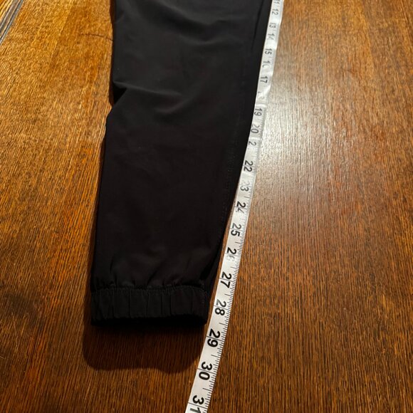 lululemon joggers - Picture 13 of 14